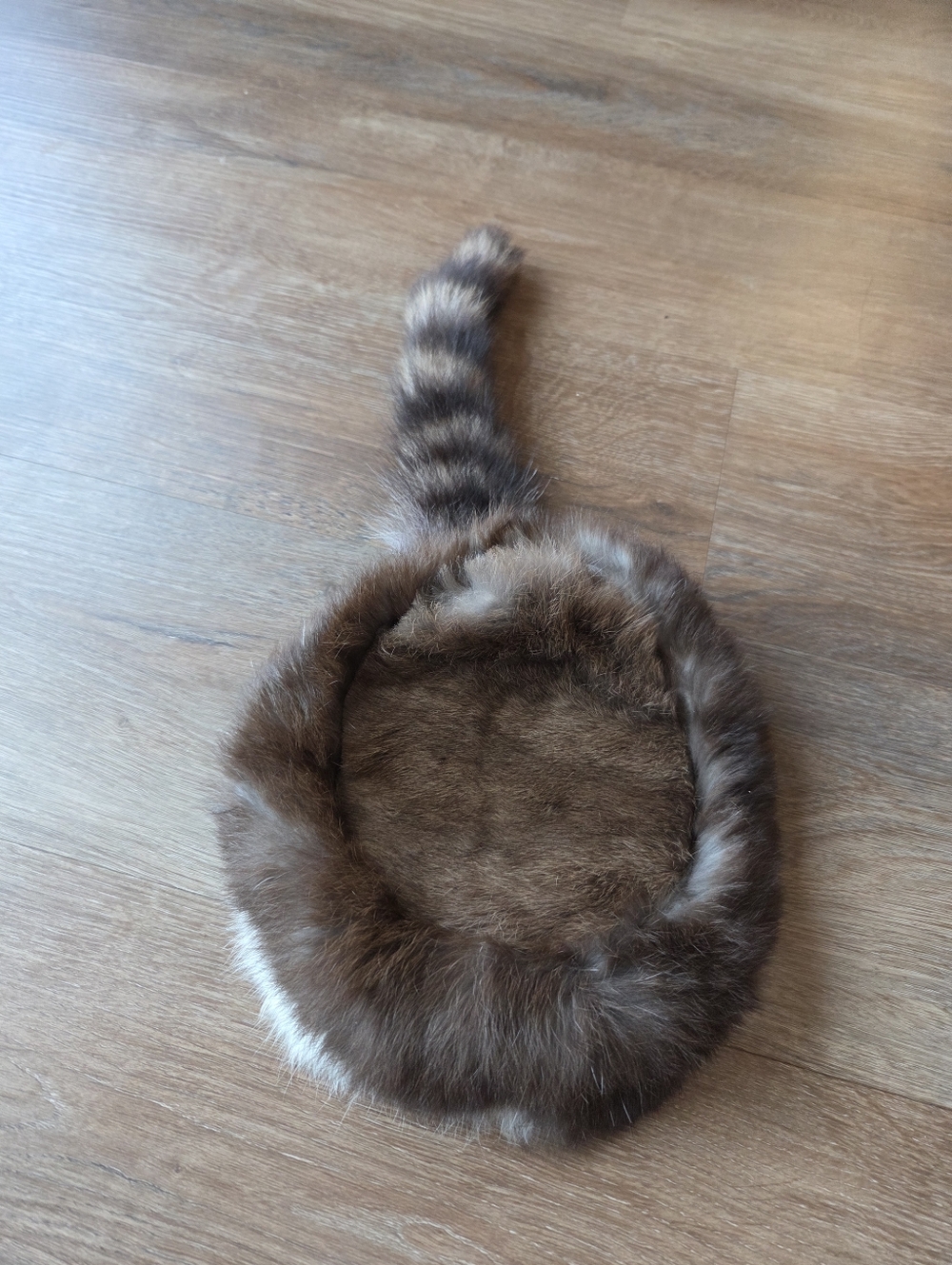 Vintage Real Fur Davy Crockett Coonskin Raccoon Tail Hat, Adult Small. Real Fur